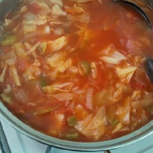 野菜たっぷり！ブロッコリーの芯入りトマトスープ☆